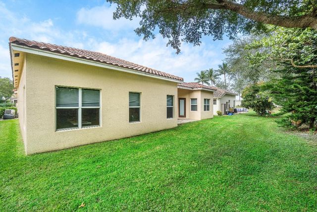 9466 Campi Drive, Lake Worth, FL 33467