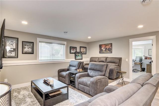 9423 24th Avenue, Eau Claire, WI 54703