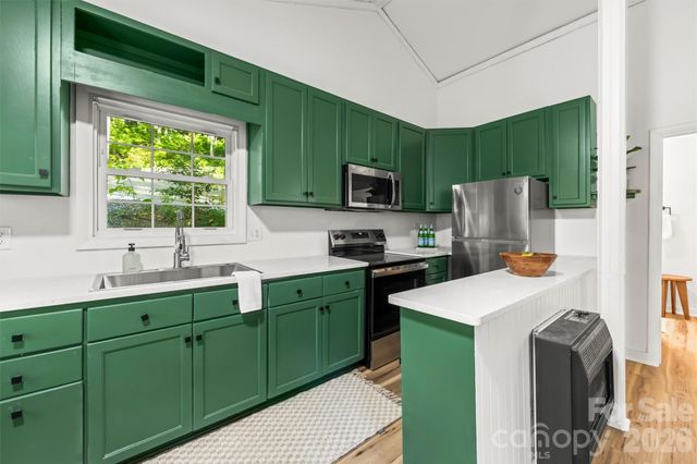 193 Sams Hill, Sylva, NC 28779