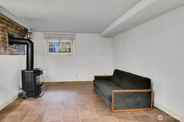 1512 10th Avenue W, Seattle, WA 98119