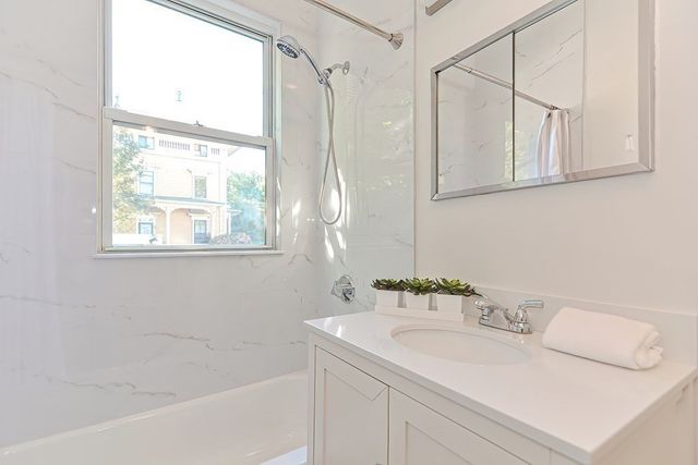 28 Inman St 2, Cambridge, MA 02139