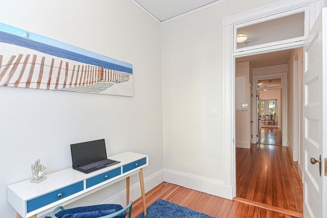 28 Inman St 2, Cambridge, MA 02139