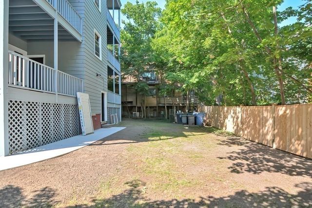 28 Inman St 2, Cambridge, MA 02139