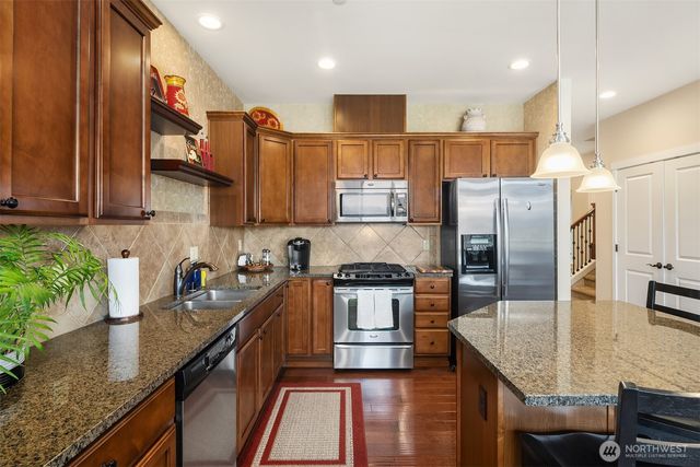 9214 Merritt Avenue SE, Snoqualmie, WA 98065