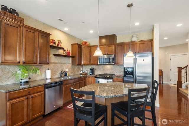 9214 Merritt Avenue SE, Snoqualmie, WA 98065