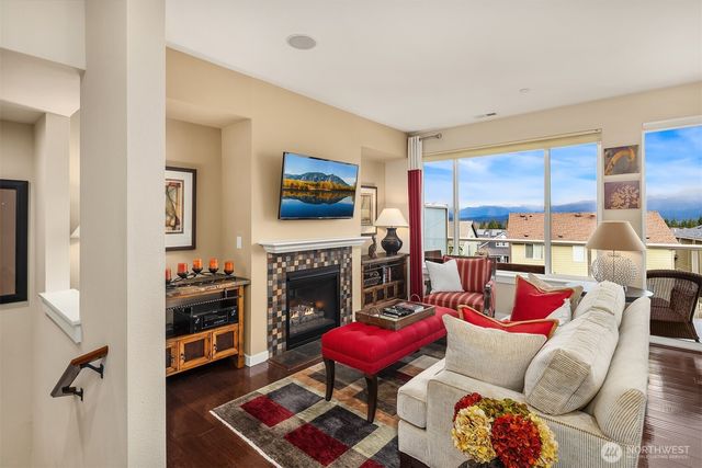 9214 Merritt Avenue SE, Snoqualmie, WA 98065