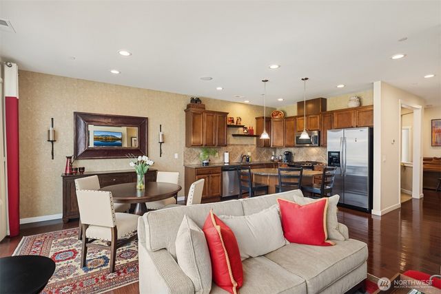 9214 Merritt Avenue SE, Snoqualmie, WA 98065