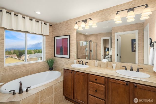 9214 Merritt Avenue SE, Snoqualmie, WA 98065