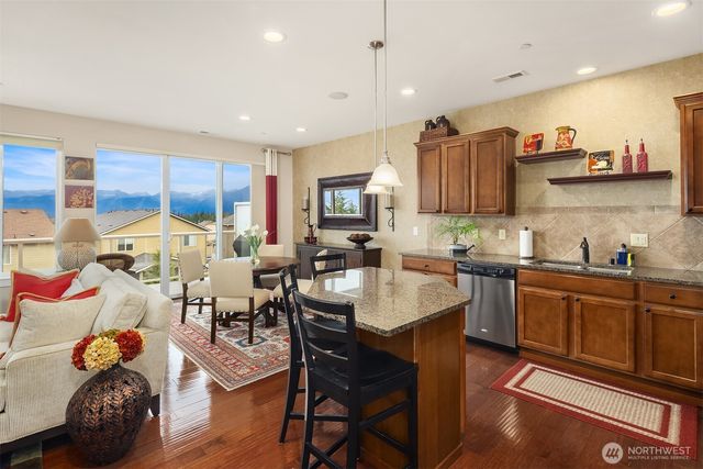 9214 Merritt Avenue SE, Snoqualmie, WA 98065