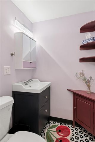 3845 W Altgeld Street G, Chicago, IL 60647