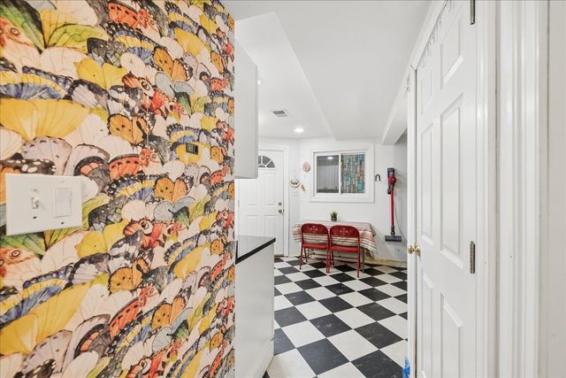 3845 W Altgeld Street G, Chicago, IL 60647