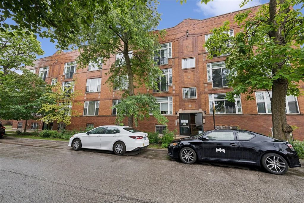 3845 W Altgeld Street G, Chicago, IL 60647