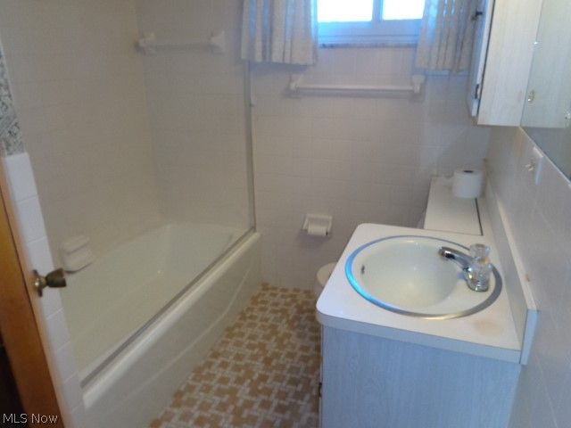 6512 Denison Boulevard, Parma Heights, OH 44130