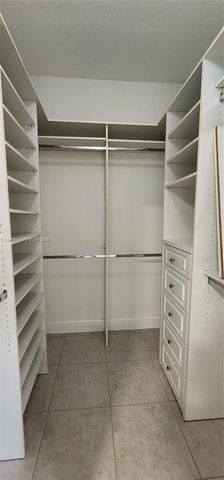 16507 NW 91st Ave, Miami Lakes, FL 33018