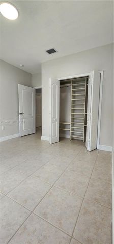 16507 NW 91st Ave, Miami Lakes, FL 33018