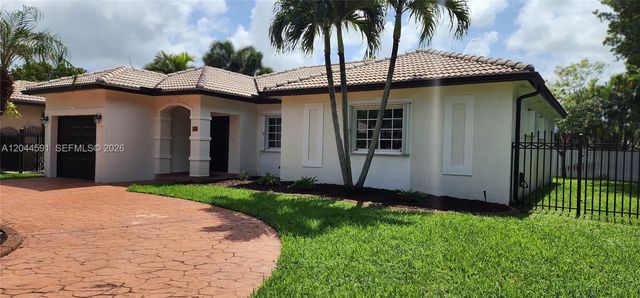 16507 NW 91st Ave, Miami Lakes, FL 33018