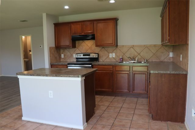 2304 Heads And Tails Lane, Mckinney, TX 75071