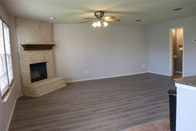 2304 Heads And Tails Lane, Mckinney, TX 75071