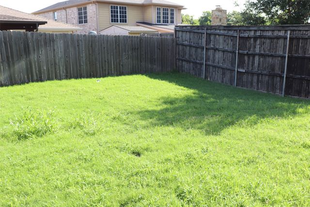 2304 Heads And Tails Lane, Mckinney, TX 75071