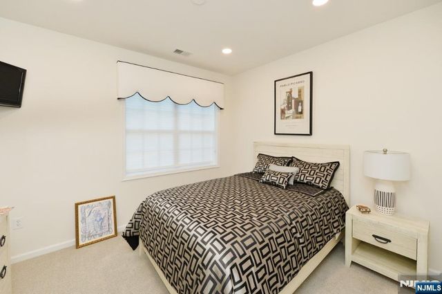 2107 Warrens Way 107, Wanaque, NJ 07465