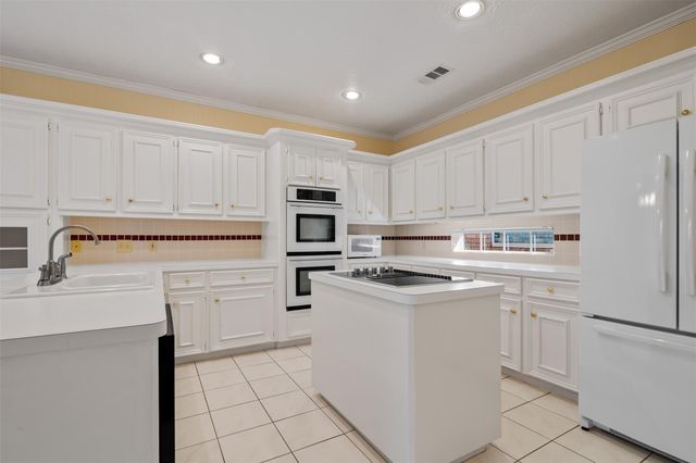 14126 Glen Canon Lane, Houston, TX 77069