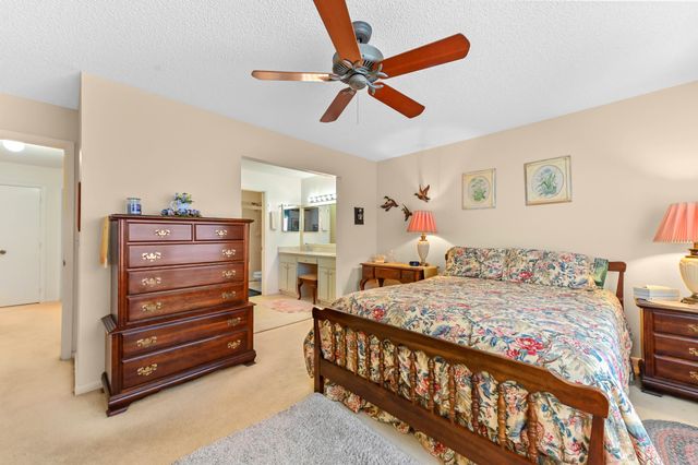 3385 Jog Park Drive, Greenacres, FL 33467
