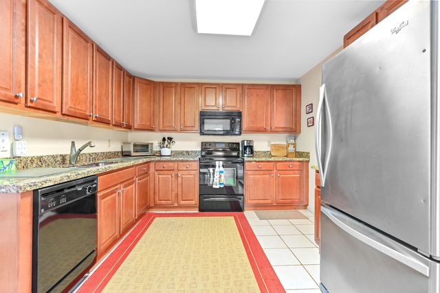 3385 Jog Park Drive, Greenacres, FL 33467