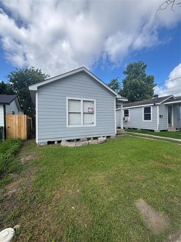 7910 Ford Street, Houston, TX 77012