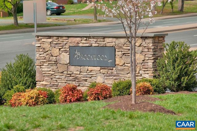 161 BROOKWOOD DR, Charlottesville, VA 22902