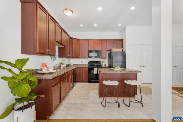 161 BROOKWOOD DR, Charlottesville, VA 22902