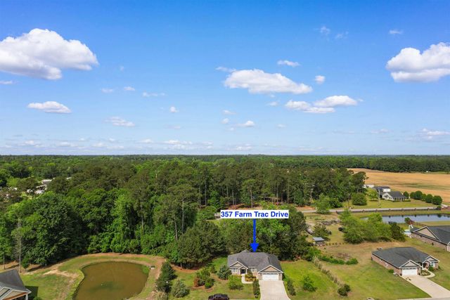 357 Farm Trac Dr., Galivants Ferry, SC 29544