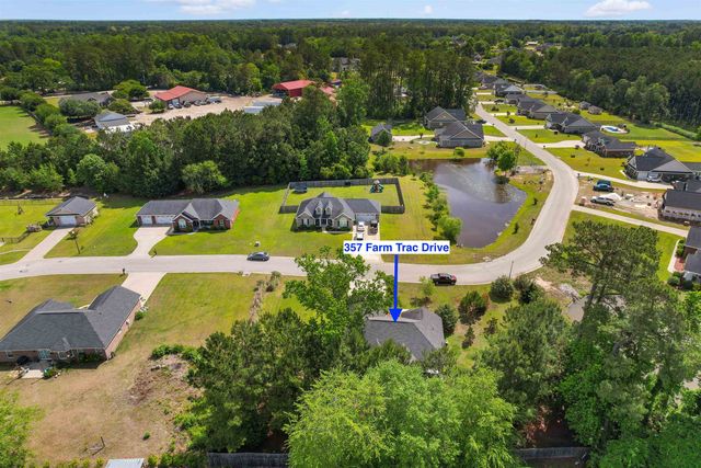 357 Farm Trac Dr., Galivants Ferry, SC 29544
