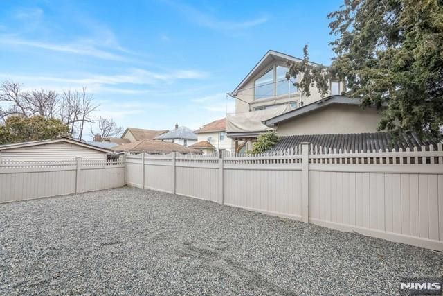 71 Henry Avenue 1st FL, Palisades Park, NJ 07650