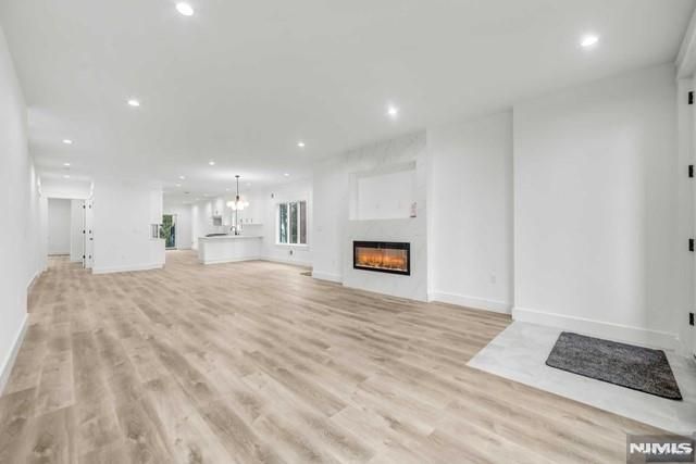 71 Henry Avenue 1st FL, Palisades Park, NJ 07650