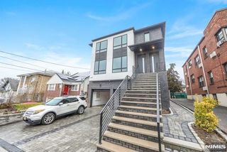 71 Henry Avenue 1st FL, Palisades Park, NJ 07650