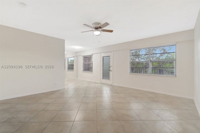 13475 SW 9th St 413A, Pembroke Pines, FL 33027