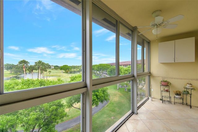 13475 SW 9th St 413A, Pembroke Pines, FL 33027