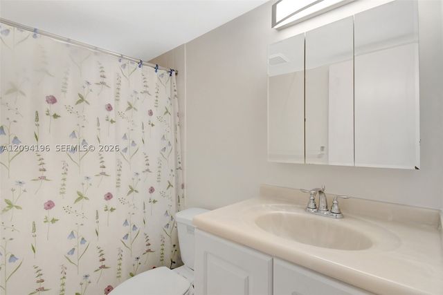 13475 SW 9th St 413A, Pembroke Pines, FL 33027