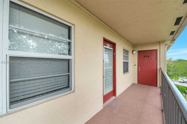 13475 SW 9th St 413A, Pembroke Pines, FL 33027