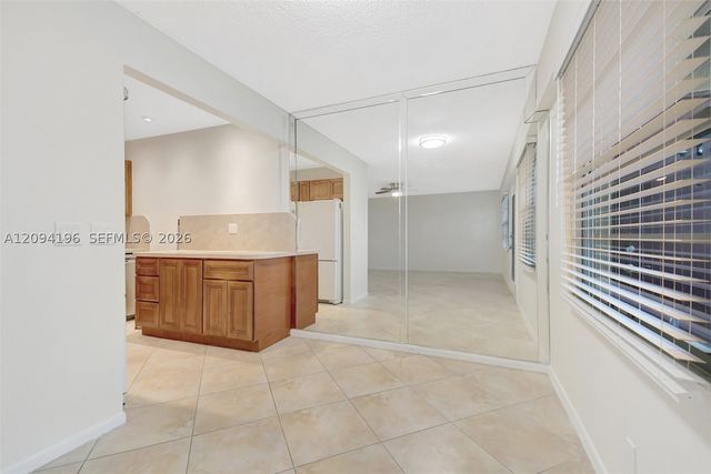 13475 SW 9th St 413A, Pembroke Pines, FL 33027