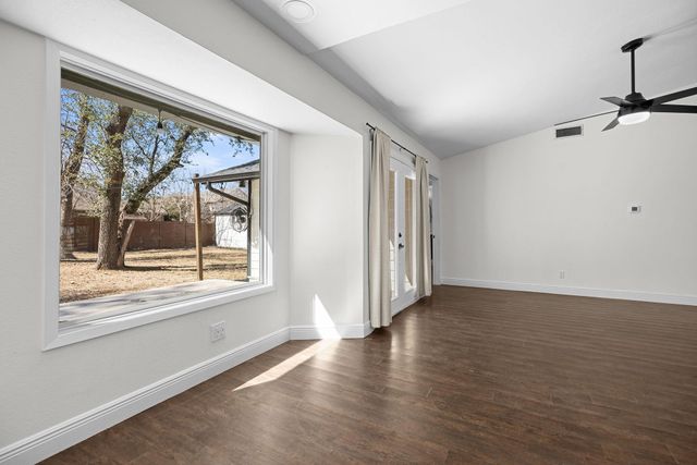 2103 W Riviera DR, Cedar Park, TX 78613