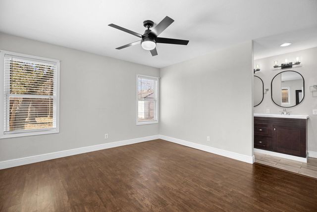 2103 W Riviera DR, Cedar Park, TX 78613