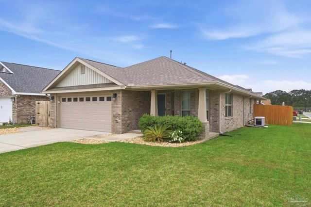 3857 Sandspur Ln, Pensacola, FL 32506