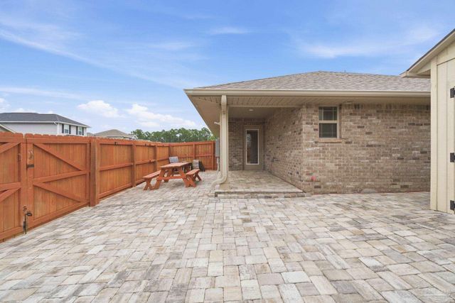 3857 Sandspur Ln, Pensacola, FL 32506