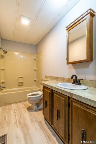65 Colchester Commons, Colchester, CT 06415