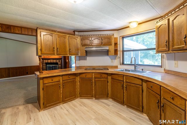 65 Colchester Commons, Colchester, CT 06415