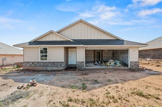 4653 Lincoln Landing, Harrah, OK 73045