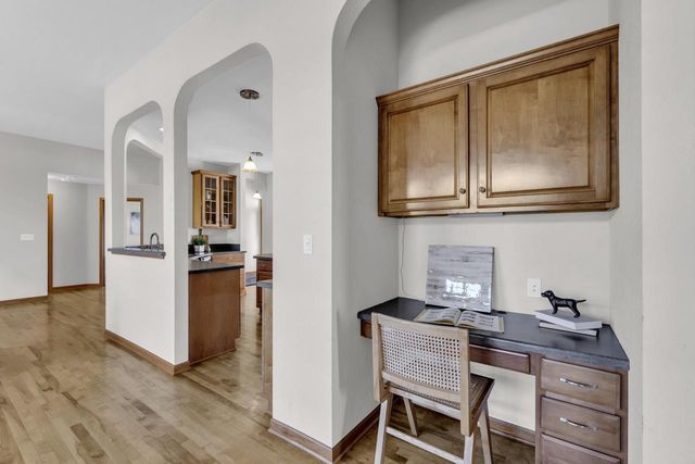 2844 Oakmont DRIVE, East Troy, WI 53120