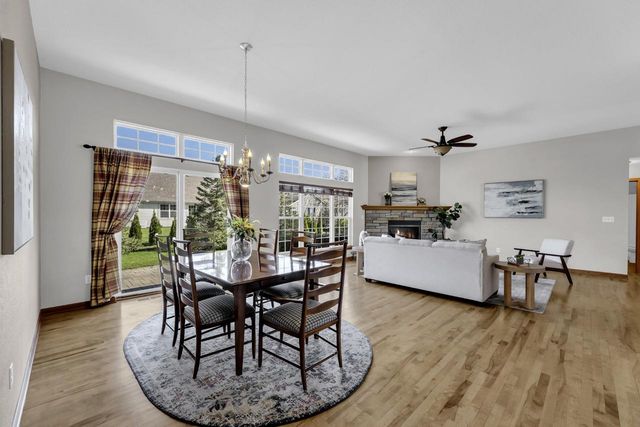 2844 Oakmont DRIVE, East Troy, WI 53120