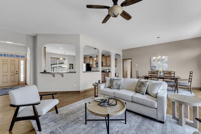 2844 Oakmont DRIVE, East Troy, WI 53120